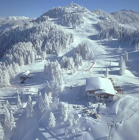 Hubertus フラッハウ